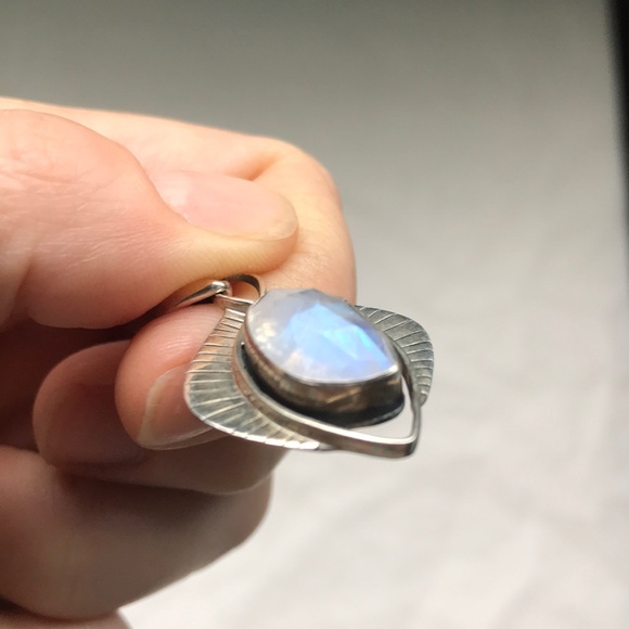 Rainbow Moonstone 925 sterling silver pendant - Picture 5 of 12